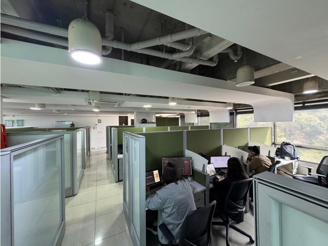 Oficina en venta en Las Palmas, Medellín, 236 m² · foto 4 de 20