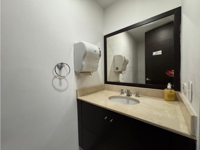 Oficina en venta en Las Palmas, Medellín, 236 m² · foto 17 de 20