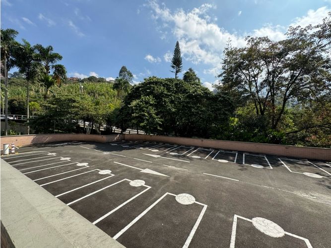 Oficina en venta en Las Palmas, Medellín, 236 m² · foto 20 de 20