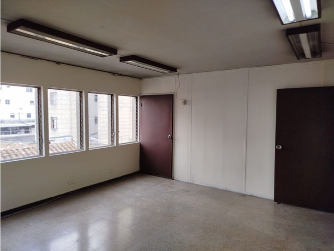 Oficina en venta en Villa Nueva, Medellín, 159 m² · foto 2 de 13