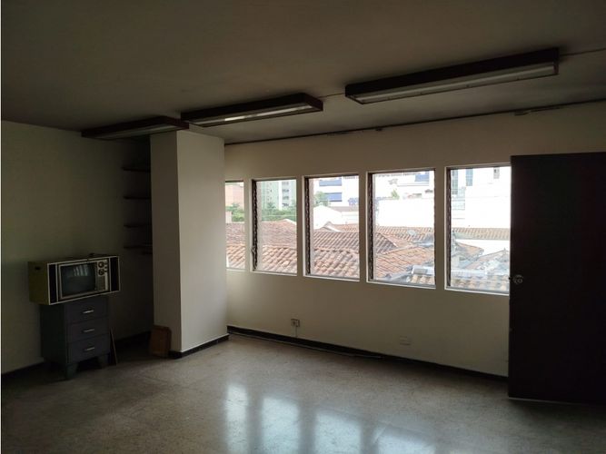 Oficina en venta en Villa Nueva, Medellín, 159 m² · foto 3 de 13