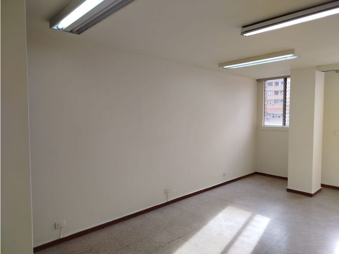 Oficina en venta en Villa Nueva, Medellín, 159 m² · foto 11 de 13