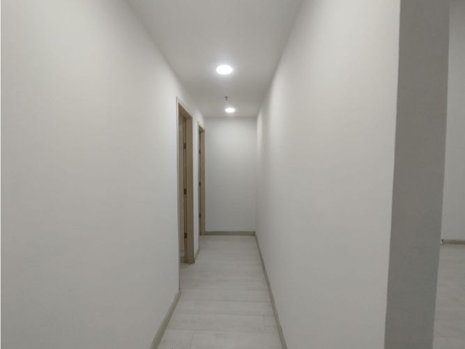 Local en venta en El Chagualo, Medellín, 53 m² · foto 13 de 13