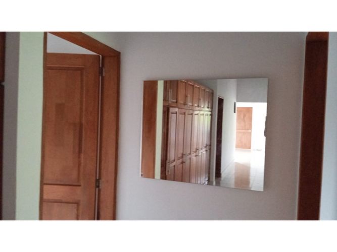 Casa de 3 alcobas en venta en Guarne, 220 m² · foto 4 de 13