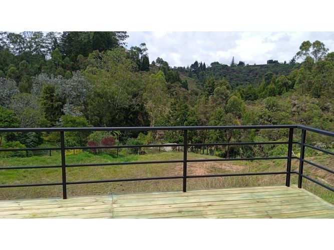 Casa de 3 alcobas en venta en Guarne, 220 m² · foto 12 de 13