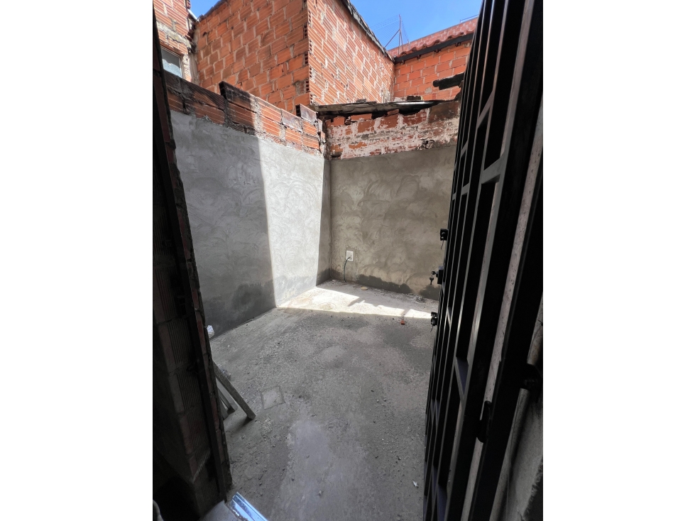 Warehouse for sale in Medellín 4