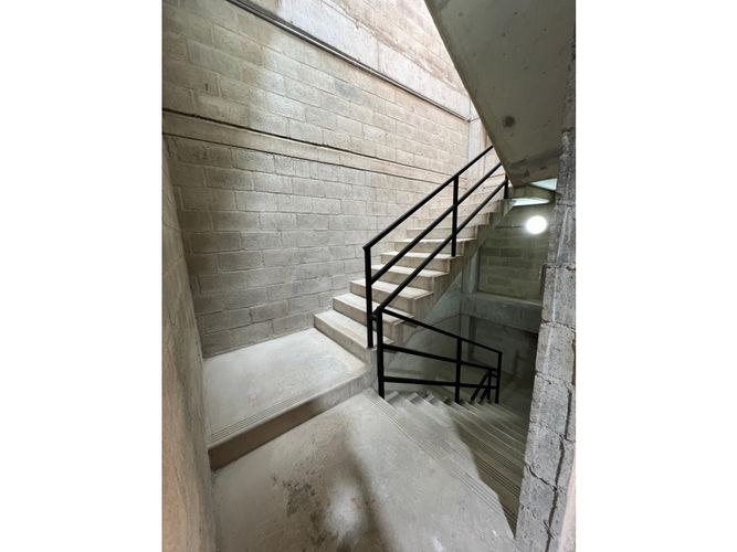Bodega en venta en Laureles, Medellín, 624 m² · foto 7 de 10