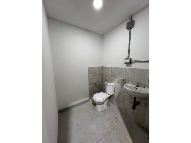 Bodega en venta en Laureles, Medellín, 624 m² · foto 10 de 10