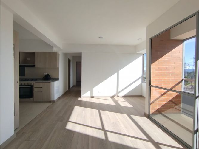 Apartamento de 3 alcobas en venta en El Porvenir, Rionegro, 77 m² · foto 3 de 13