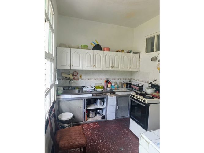 Casa de 7 alcobas en venta en Prado, Medellín, 476 m² · foto 7 de 13