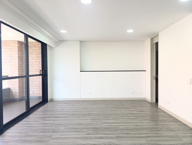 Apartamento de 1 alcoba en arriendo en Castropol, Medellín, 60 m² · foto 3 de 16