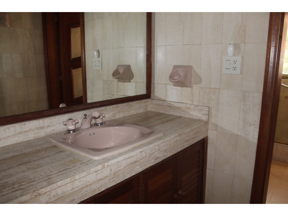 Apartamento en venta en Los Rosales, Bogotá · foto 4 de 17