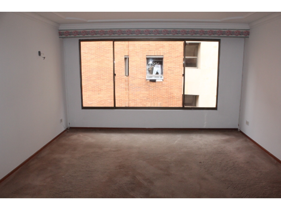 Apartamento en venta en Los Rosales, Bogotá · foto 5 de 17