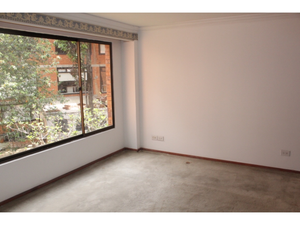 Apartamento en venta en Los Rosales, Bogotá · foto 7 de 17