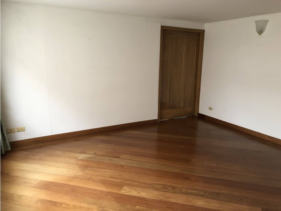 Apartamento en venta en Los Rosales, Bogotá · foto 5 de 19