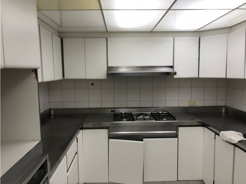 Apartamento en venta en Los Rosales, Bogotá · foto 7 de 19