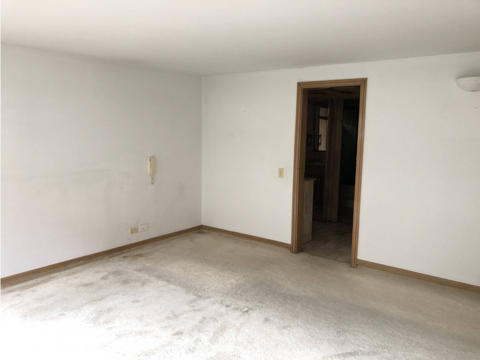 Apartamento en venta en Los Rosales, Bogotá · foto 8 de 19