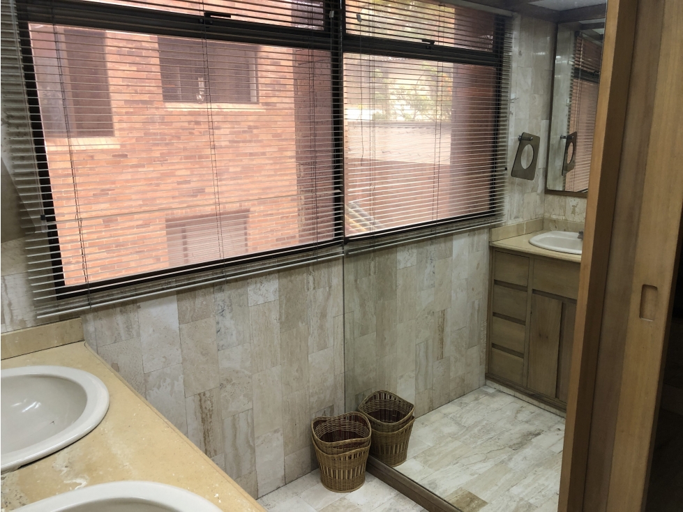 Apartamento en venta en Los Rosales, Bogotá · foto 17 de 19