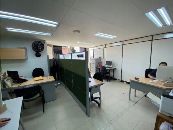 Oficina en venta en Boston, Medellín, 396 m² · foto 3 de 16