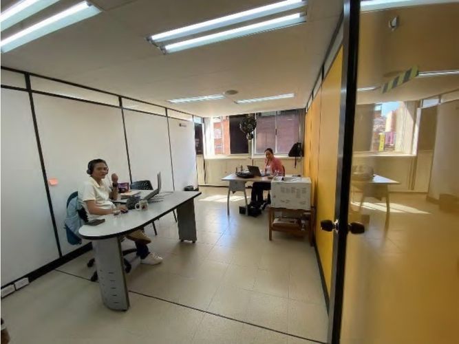 Oficina en venta en Boston, Medellín, 396 m² · foto 7 de 16