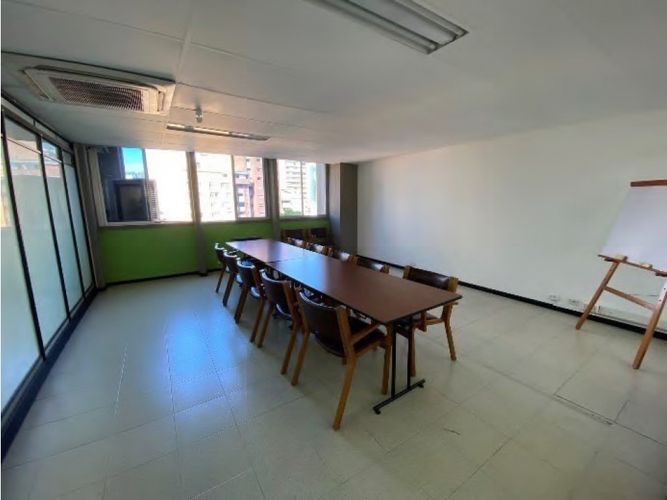Oficina en venta en Boston, Medellín, 396 m² · foto 8 de 16
