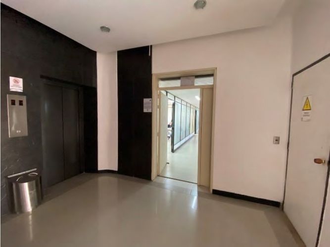 Oficina en venta en Boston, Medellín, 396 m² · foto 14 de 16
