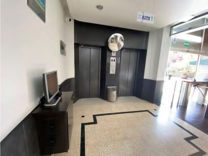 Oficina en venta en Boston, Medellín, 396 m² · foto 15 de 16