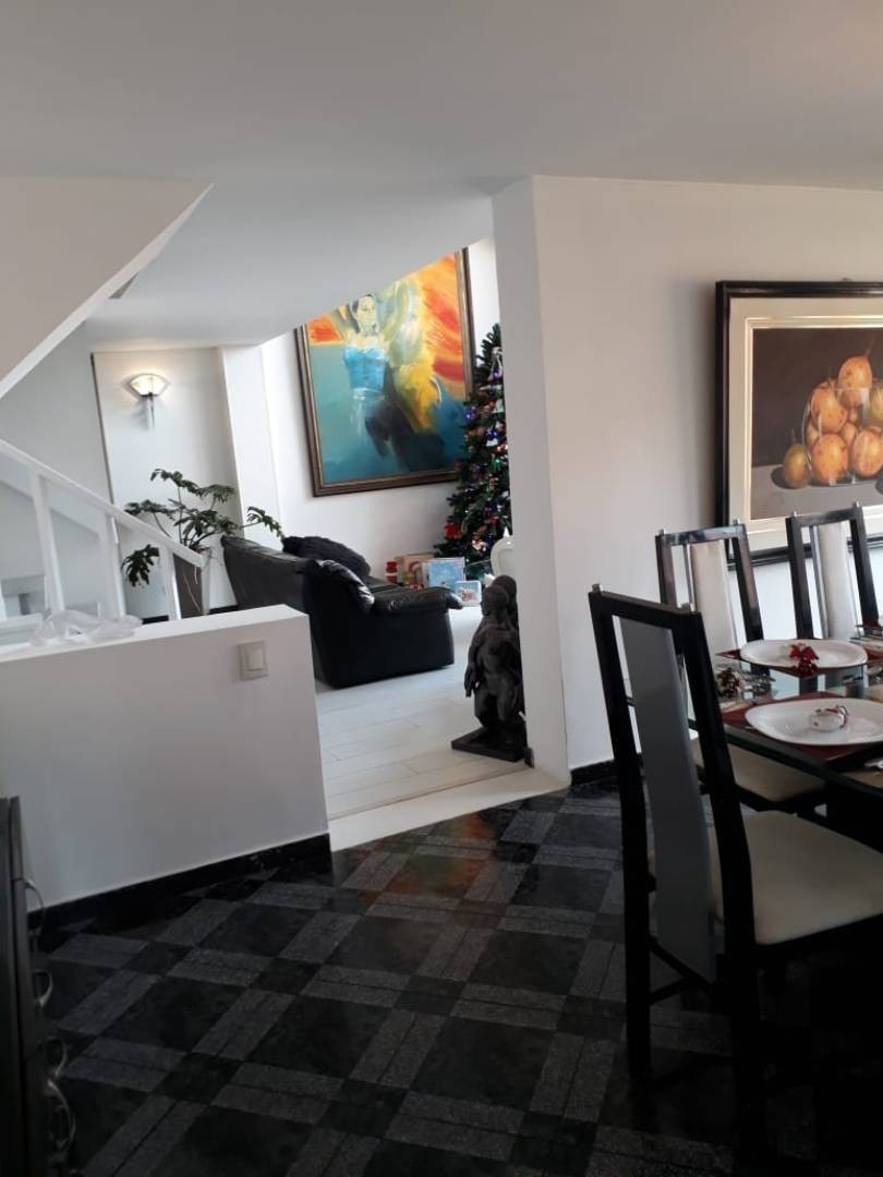 Casa en venta en Niza, Bogotá · foto 7 de 19