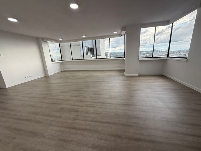 Apartamento en venta en Primero De Febrero, Pereira · foto 2 de 10
