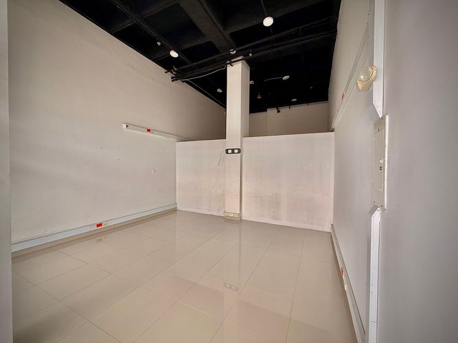 Local en venta en Neiva, 54 m² · foto 2 de 9