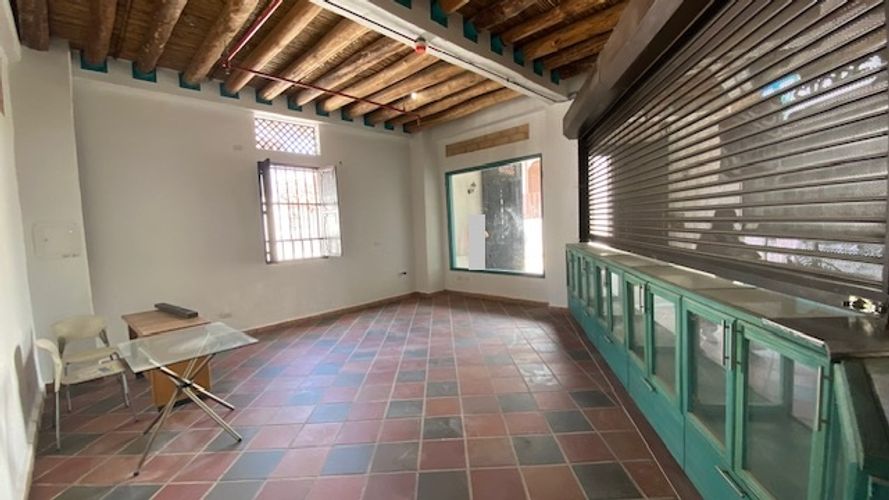 Local en venta en Quintas Del Llanito, Girón, 39 m² · foto 4 de 20