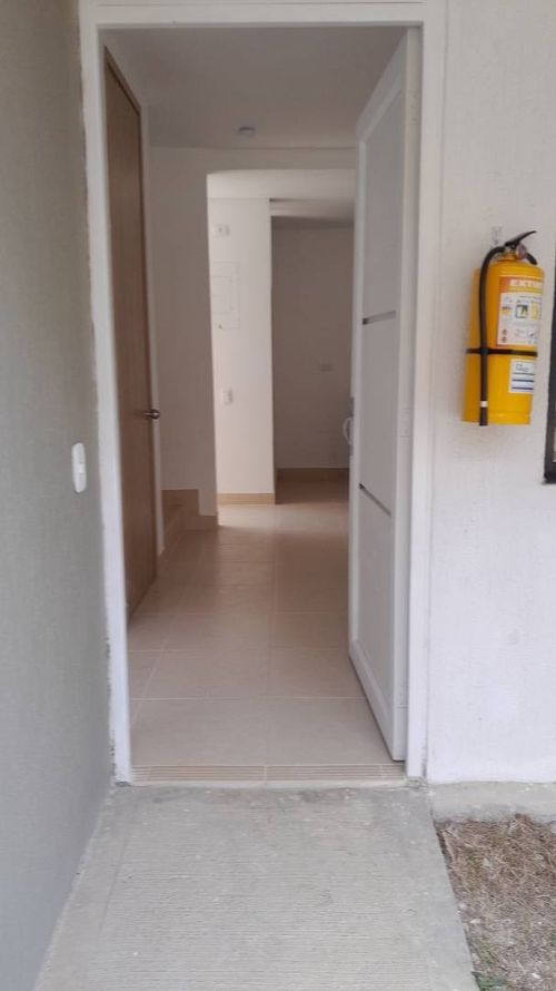Casa de 3 alcobas en venta en Riveras Del Rosario, Jamundí, 80 m² · foto 3 de 24