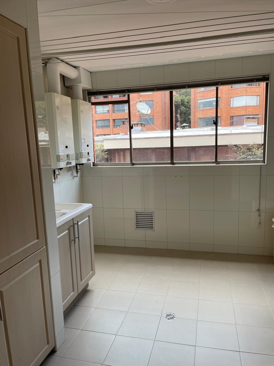Apartamento en arriendo en Chapinero, Bogotá · foto 8 de 24