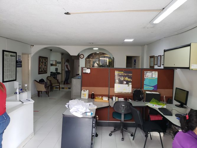 Casa de 19 alcobas en venta en Bretaña, Cali, 250 m² · foto 8 de 24
