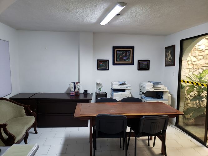 Casa de 19 alcobas en venta en Bretaña, Cali, 250 m² · foto 15 de 24