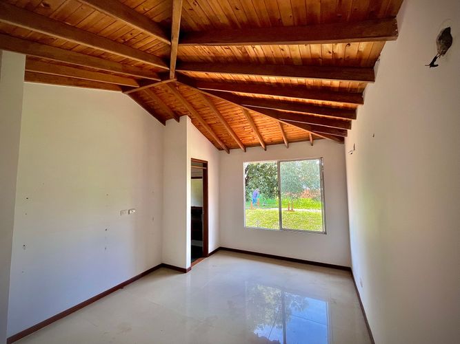 Casa de 2 alcobas en venta en El Castillo, Jamundí, 145 m² · foto 6 de 16