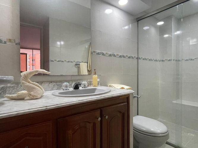 Apartamento de 2 alcobas en arriendo en Las Acacias, Medellín, 105 m² · foto 12 de 13