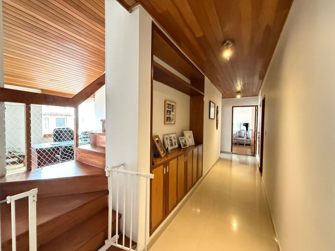Apartamento de 3 alcobas en venta en Santa Barbara Central, Bogotá, 170 m² · foto 16 de 23