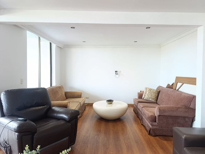 Apartamento de 4 alcobas en venta en El Poblado, Medellín, 212 m² · foto 2 de 18