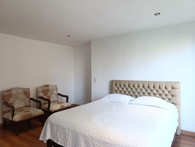 Apartamento de 4 alcobas en venta en El Poblado, Medellín, 212 m² · foto 10 de 18