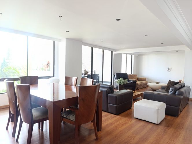Apartamento de 4 alcobas en venta en El Poblado, Medellín, 212 m² · foto 4 de 18
