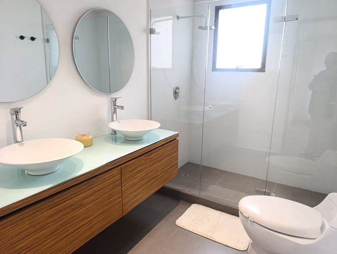 Apartamento de 4 alcobas en venta en El Poblado, Medellín, 212 m² · foto 17 de 18