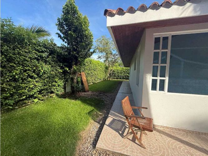 Casa de 4 alcobas en venta en Miraflores, Girardot, 350 m² · foto 4 de 20