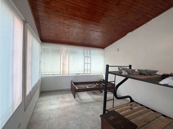 Casa de 4 alcobas en venta en Miraflores, Girardot, 350 m² · foto 9 de 20