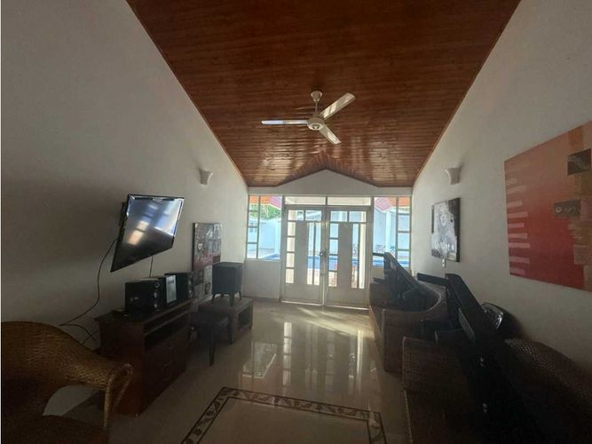 Casa de 4 alcobas en venta en Miraflores, Girardot, 350 m² · foto 10 de 20