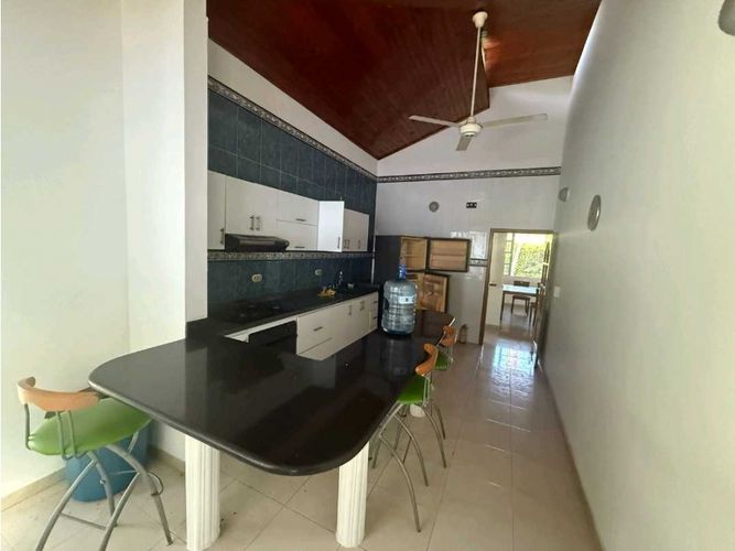 Casa de 4 alcobas en venta en Miraflores, Girardot, 350 m² · foto 19 de 20