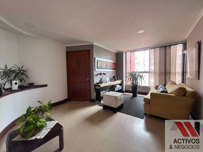 Apartamento de 4 alcobas en venta en La Florida, Medellín, 155 m² · foto 2 de 24