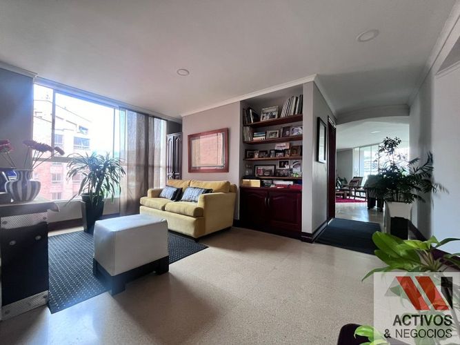 Apartamento de 4 alcobas en venta en La Florida, Medellín, 155 m² · foto 4 de 24