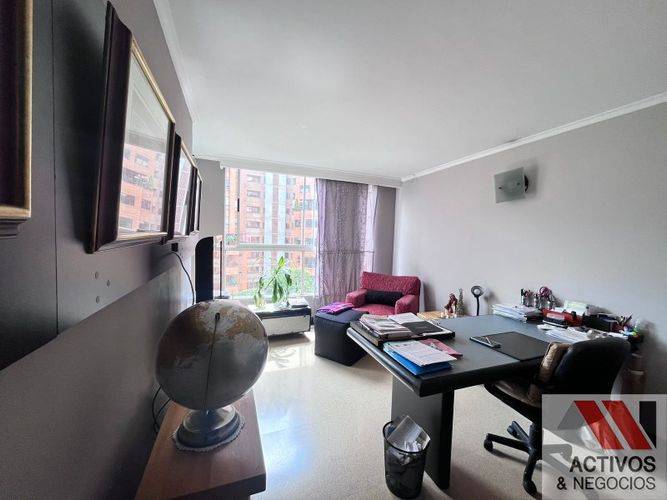Apartamento de 4 alcobas en venta en La Florida, Medellín, 155 m² · foto 6 de 24