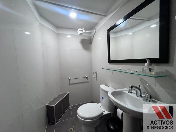 Apartamento de 4 alcobas en venta en La Florida, Medellín, 155 m² · foto 9 de 24
